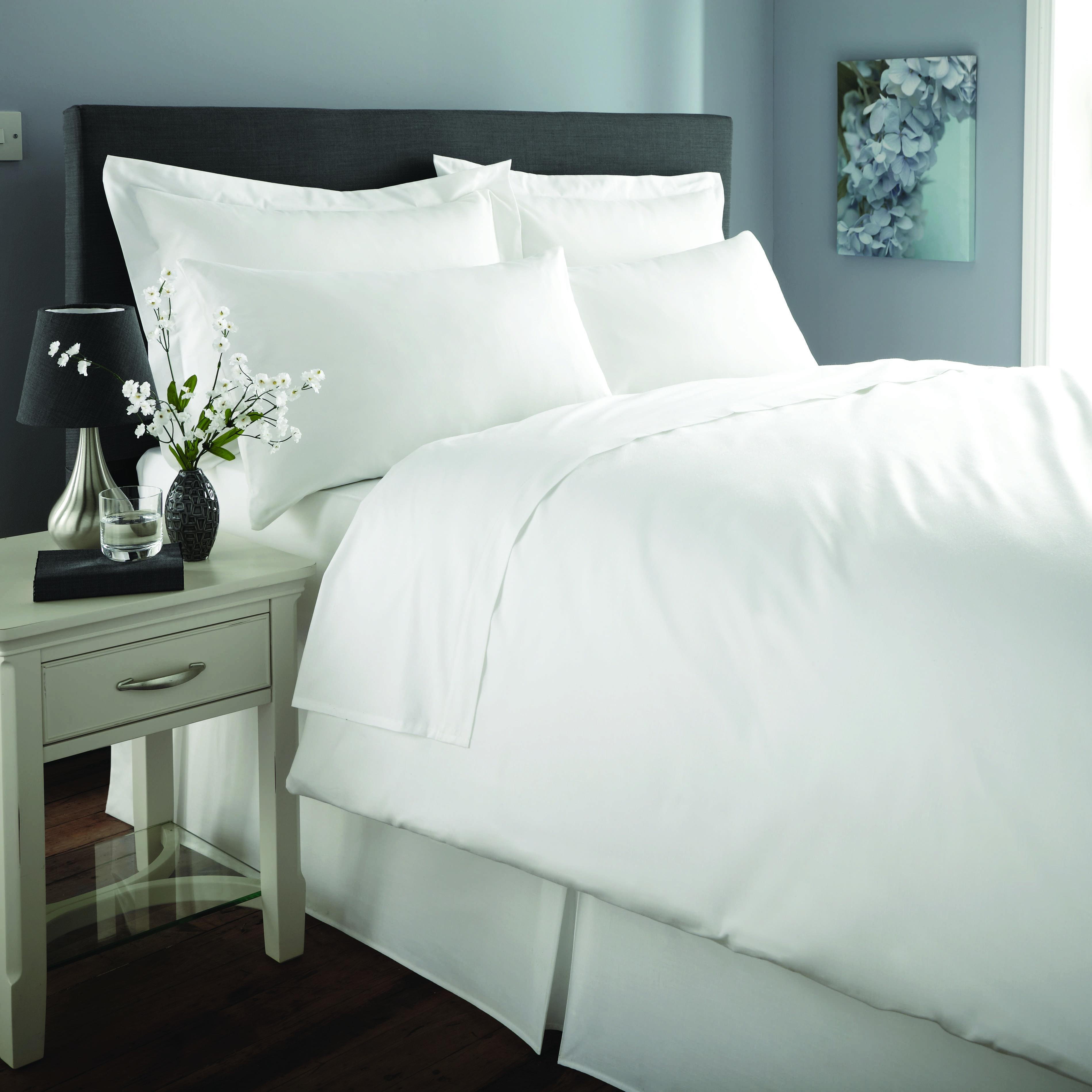 Musbury 100% Pure Cotton Hotel Double Flat Sheet In White 